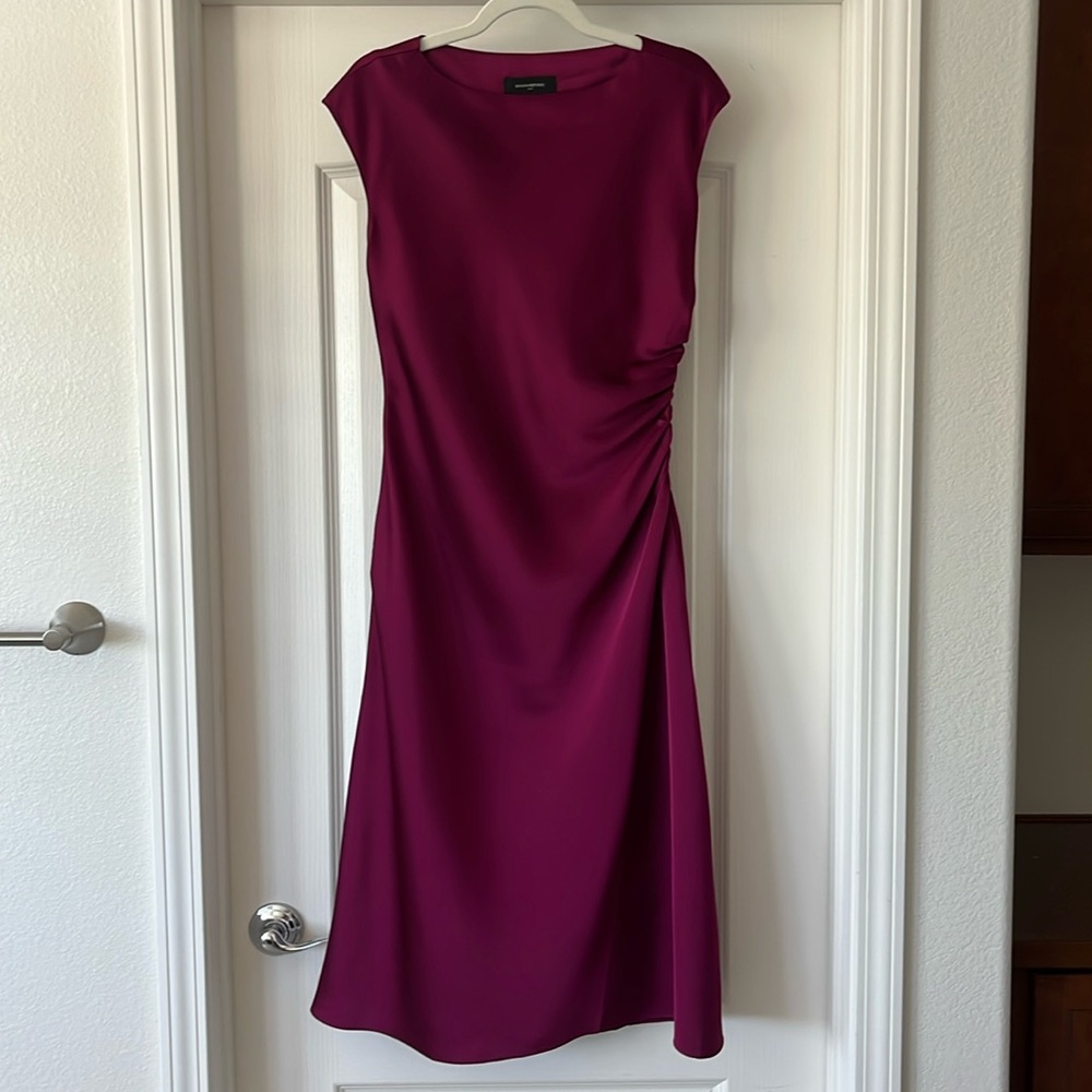Women's Banana Republic Size 4 Satin Midi Dress
